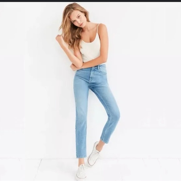 bdg urban outfitters girlfriend cropped high rise jeans - Picture 1 of 8